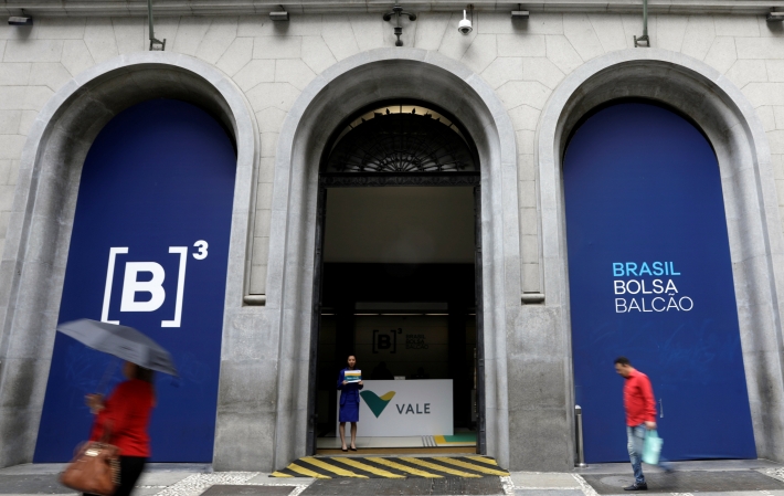 Hoje, o índice da B3 variou entre mínima de 105.545,37 e máxima de 106.972,88