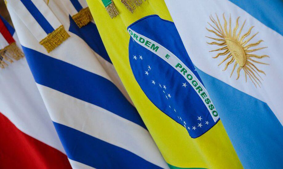 As confederações das indústrias dos países do Mercosul e da Europa pediram urgência para a ratificação do acordo comercial entre os dois blocos, firmado ano passado