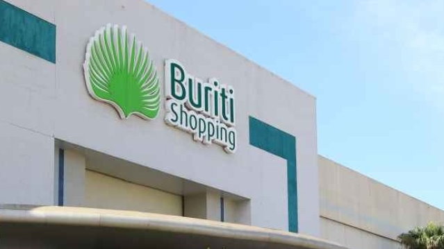 Juíza de Goiás manda loja e shopping indenizarem rapaz negro