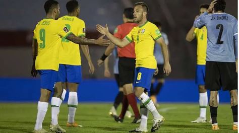 Brasil segue em 3º no ranking da Fifa