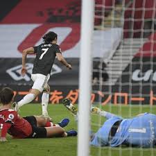Cavani marca gol da virada do Manchester United sobre o Southampton