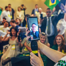 Bolsonaro participa, por vídeo, de reunião do Aliança, em fevereiro; presidente já admitiu que pode escolher outra legenda caso partido não vingue