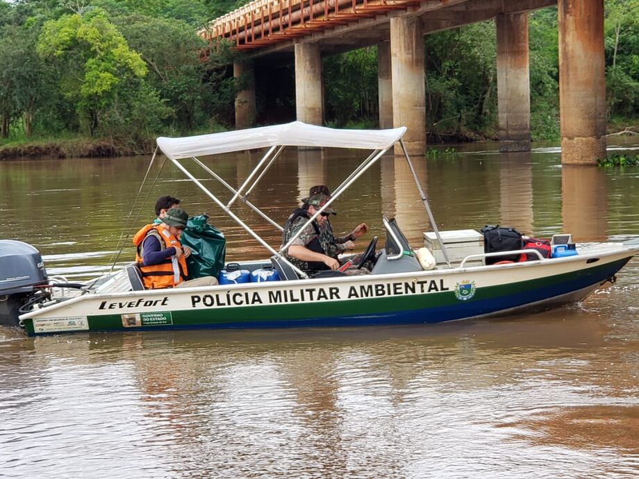 A autuação foi realizada por Policiais Militares Ambientais de Batayporã e Fiscais do Imasul