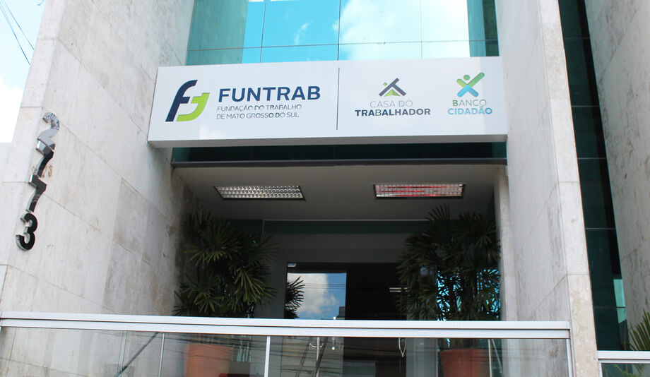Com vagas para diversos níveis de escolaridade, a Fundação do Trabalho está intermediando 1.117 vagas em todo Estado