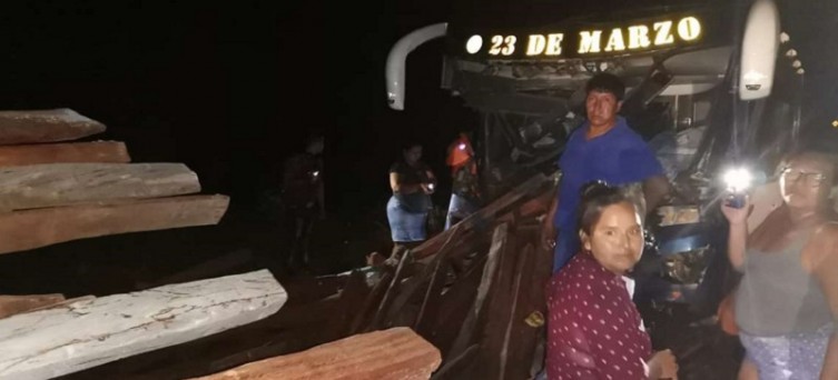 Foi na noite de domingo (15), nas proximidades do povoado de Yacucis, distante cerca de 100 km de Puerto Suárez, cidade que faz fronteira com Corumbá, na estrada Bioceânica