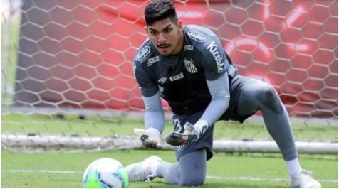 João Paulo, goleiro do Santos é um dos que contraiu Covid-19