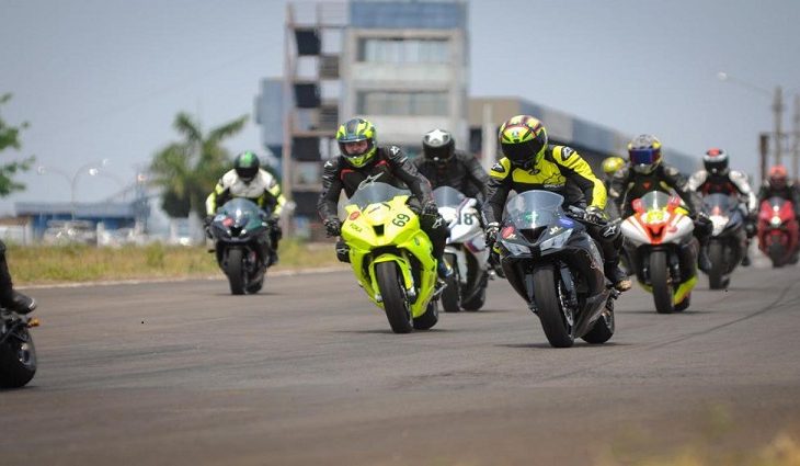 Track Day leva motovelocidade a pilotos amadores e profissionais