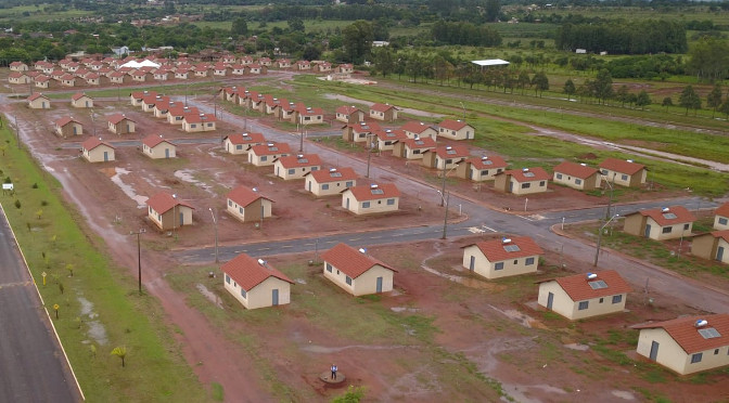 Pela Agehab, o Governo do Estado entregou 140 moradias