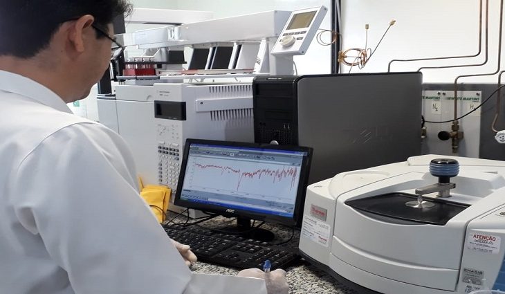 A contratação é para exercício de funções de natureza técnico-operacional, visando atender necessidade temporária