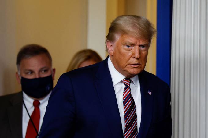 Derrota torna mais difícil para Trump se manter no cargo