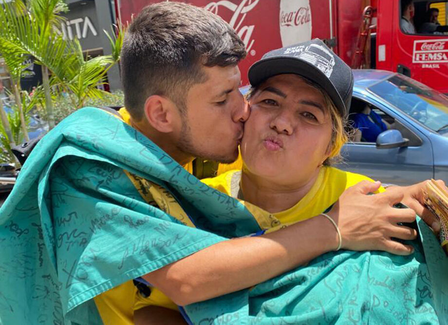 Tiago Vargas e sua mãe