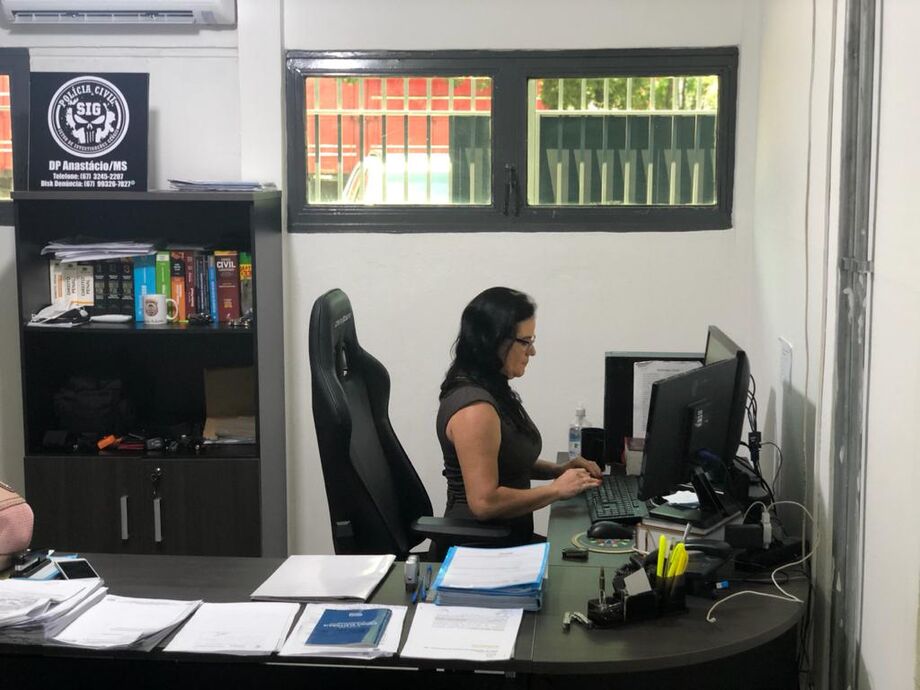 A delegada Joilce Silveira Ramos responsável pelo caso
