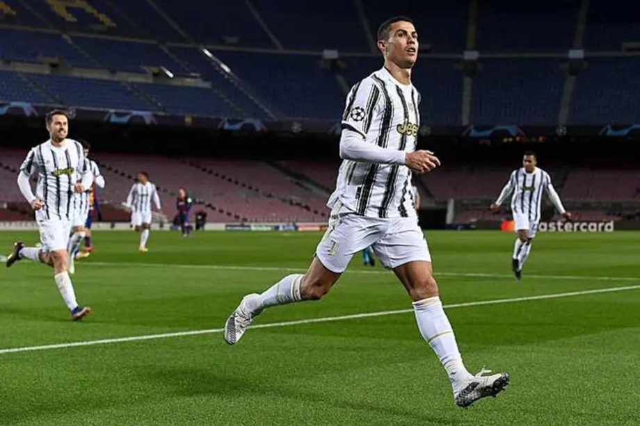 Com gols de Cristiano Ronaldo, Juventus venceu o Barcelona pela Liga dos Campeões