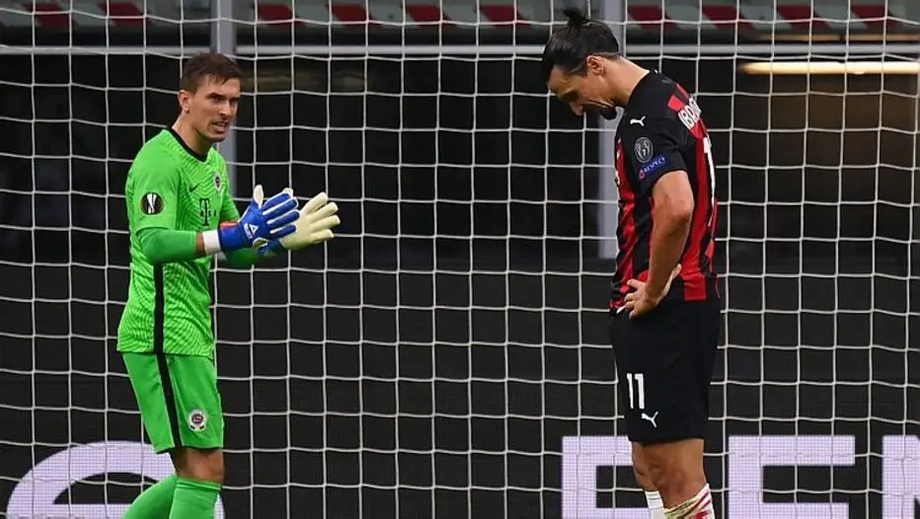 Ibrahimovic em jogo do Milan contra o Sparta Praga, em outubro deste ano