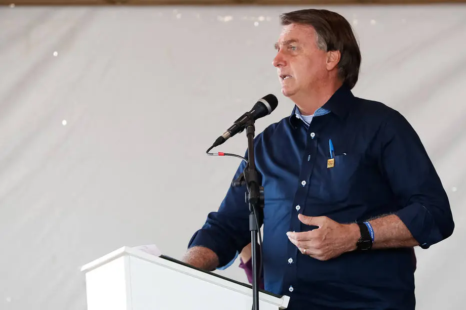 Em novembro, Bolsonaro chegou a antecipar em um mês o fim da isenção da cobrança do IOF
