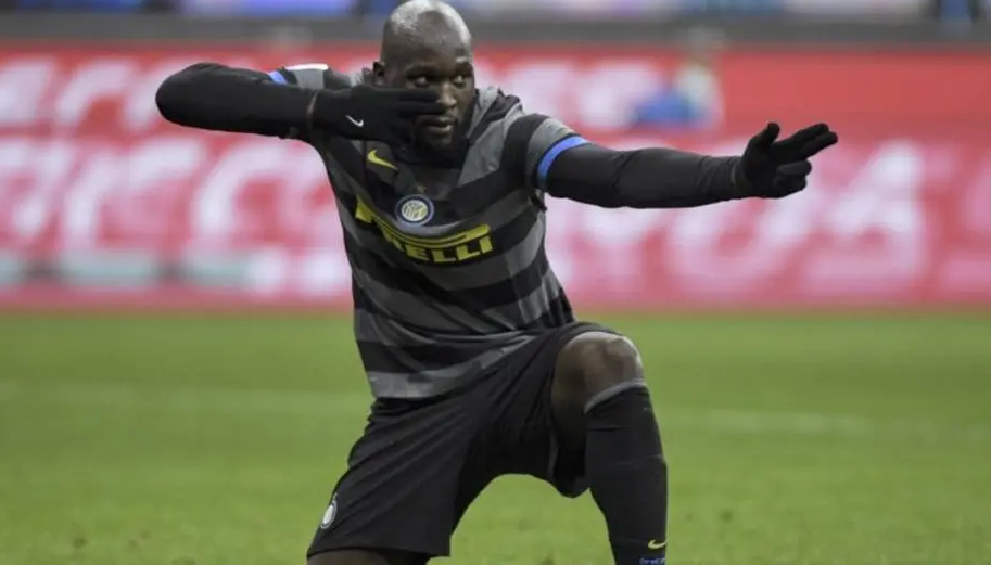 Lukaku comemora gol pela Inter de Milão