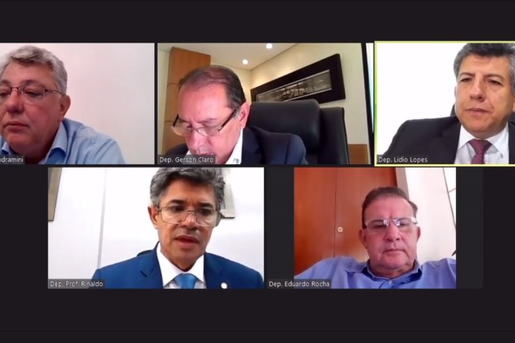 A reunião da CCJR aconteceu remotamente na manhã desta quarta-feira