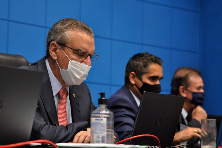 Conduzidas pela Mesa Diretora, as sessões mistas acontecem nas terças, quartas e quintas, a partir das 9h