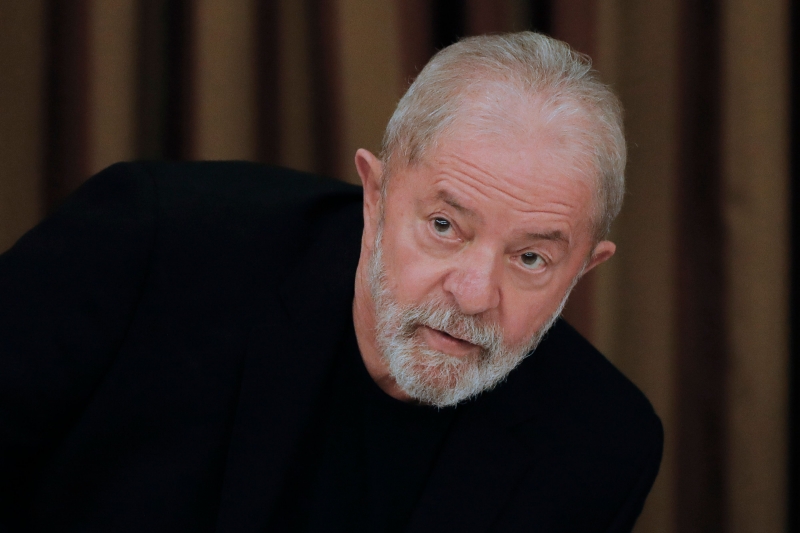 O ex-presidente Lula durante encontro com integrantes do PT, em Brasília, em fevereiro