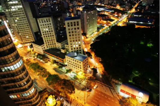 Prefeitura de Belo Horizonte proibiu consumo de bebidas alcoólicas em bares e restaurantes