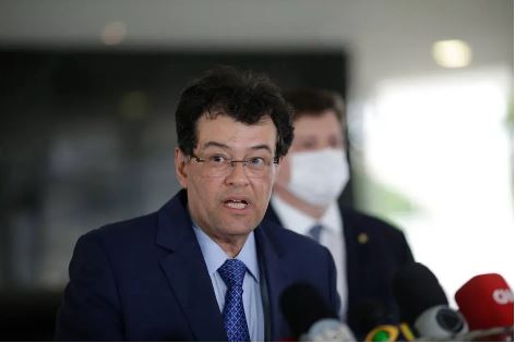 Eduardo Braga (MDB-AM) é uma das principais lideranças do Senado