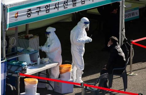 Coreia do Sul luta contra seu pior surto de coronavírus desde o início da pandemia