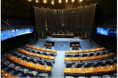 O Senado aprovou o projeto que prevê a renegociação de dívidas dos Estados com a União