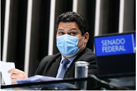 O presidente do Senado, Davi Alcolumbre; STF barrou a possibilidade de ele próprio concorrer à reeleição no Senado