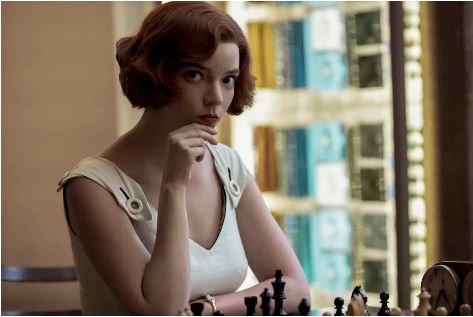 Anya Taylor-Joy interpreta a enxadrista Beth Harmon em 'O Gambito da Rainha'