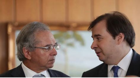 Ministro Paulo Guedes e deputado Rodrigo Maia têm histórico de embates; o mais recente envolve um fundo de desenvolvimento regional