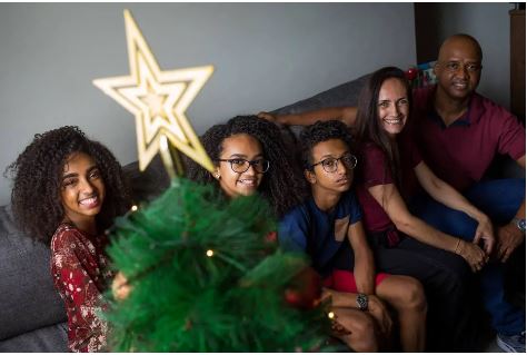 Na casa dos Rodrigues, o Natal, que era para 35 pessoas, será só entre os cinco