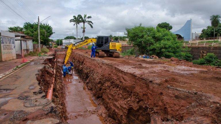 Até agora, dos 1.250 metros de tubulação que serão implantados, já foram feitos 1.050 metros
