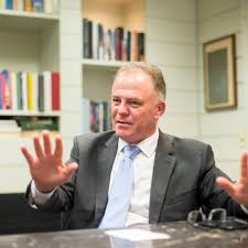 Governador Renato Casagrande