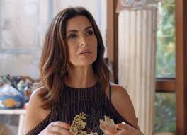 Fátima Bernardes realizou a cirurgia de retirada do câncer no útero neste domingo, 6