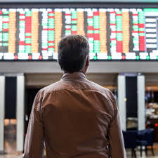 Maioria das Bolsas da Europa fecha em alta, embaladas por Brexit e vacina