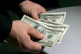 Saída de dólar supera entrada em US$ 19,730 bi no ano até 27 de novembro