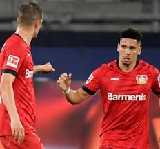 Bayer Leverkusen vence fácil o Schalke