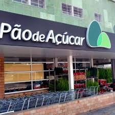 Fundos em ação. O GPA, dono do Pão de Açúcar, vendeu 39 lojas e levantou R$ 1,2 bi