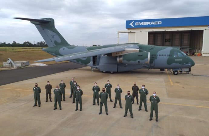 A Embraer entregou à Força Aérea Brasileira (FAB) o quarto avião de transporte multimissão C-390 Millennium, de um total de 28 unidades encomendadas