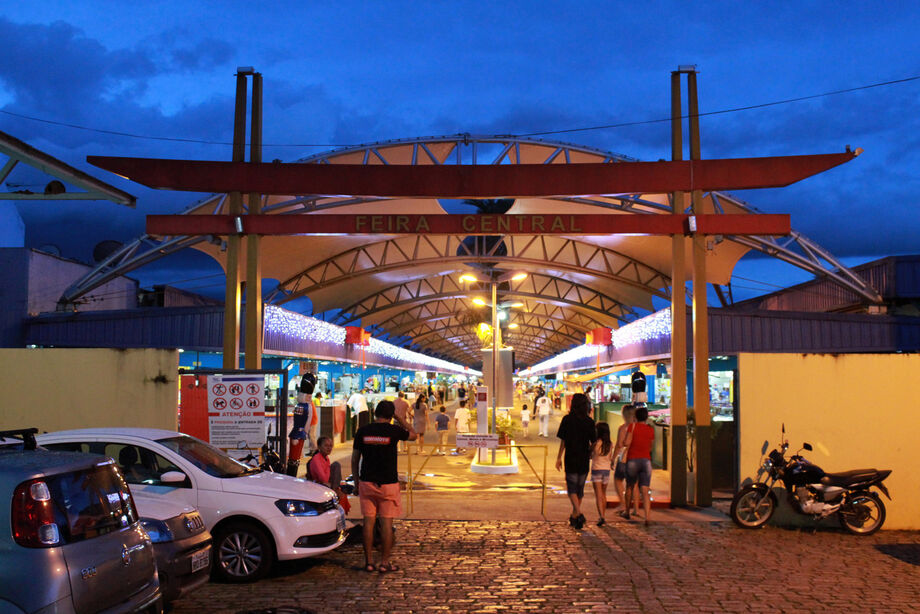 Comemorando 95 anos de existência, a Feira Central de Campo Grande recebe a população no Natal da Esperança, respeitando todos os protocolos de biossegurança