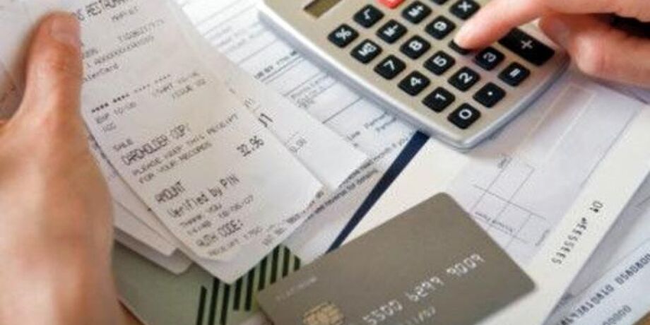 FecomercioSP mostra cerca de 11,2 milhões de famílias endividadas nas capitais