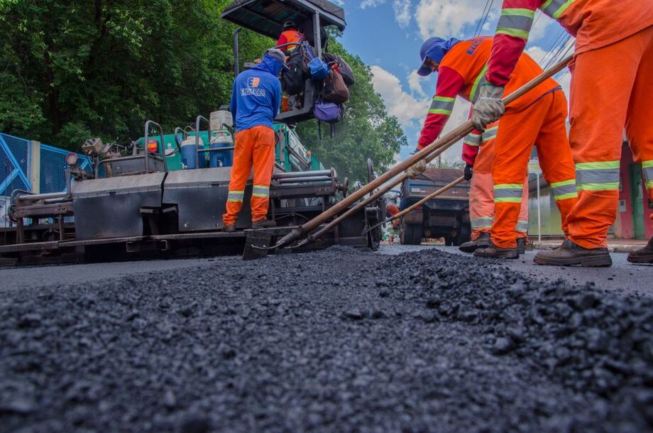 Prefeitura inicia recuperação de vias