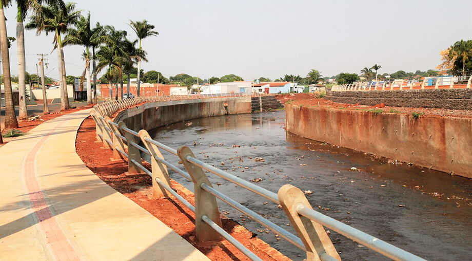 Rio Anhandui, em Campo Grande