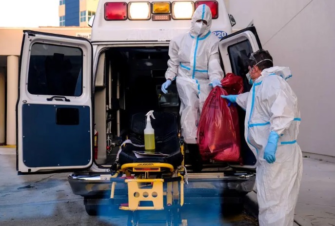 EUA registram recorde diário de casos nos EUA, com 2.861 mortes