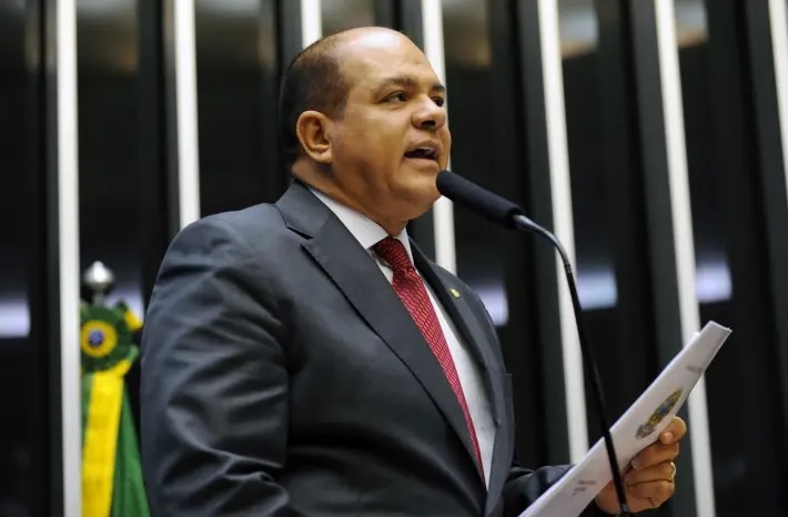 O ex-deputado Francisco Floriano.