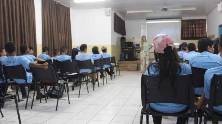 Os alunos da Escola Municipal Professor Vanderlei Rosa de Oliveira, no Parque dos Novos Estados, mantiveram projetos importantes mesmo durante a pandemia da Covid-19