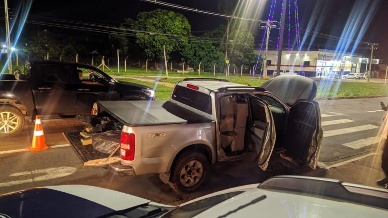 Nesta madrugada (23), o motorista, 22, de uma Chevrolet S10, foi preso na Avenida da Capital, em Campo Grande