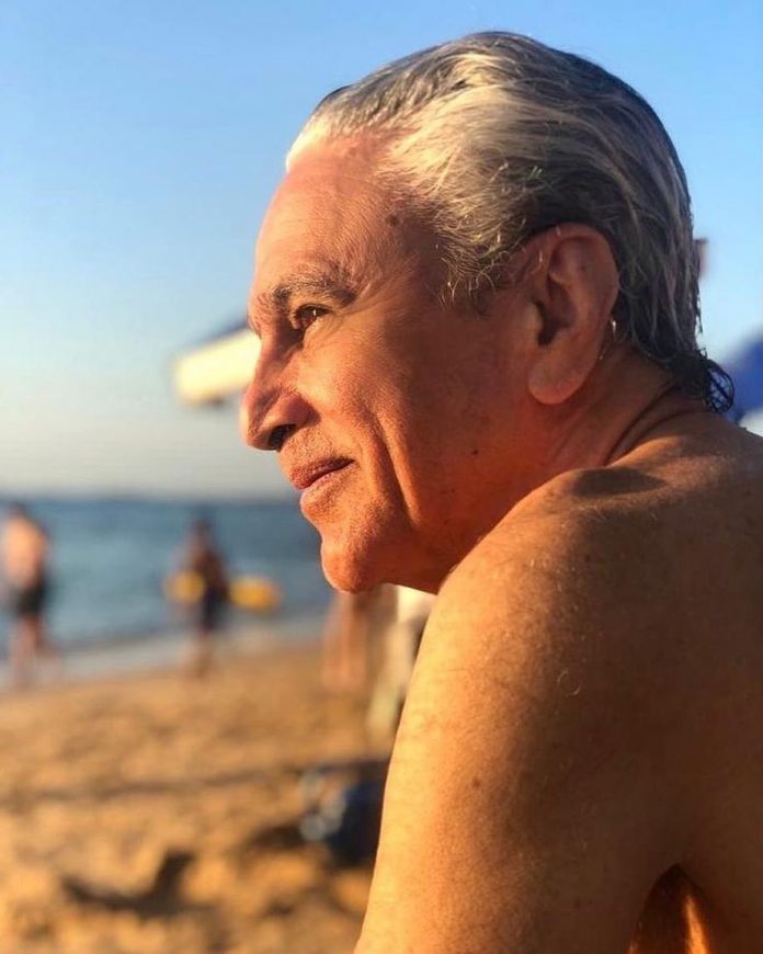 O cantor Caetano Veloso