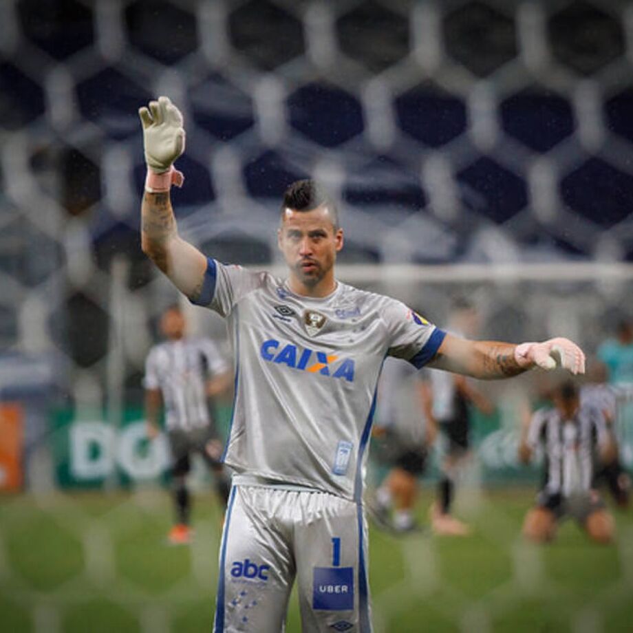 Goleiro Fábio