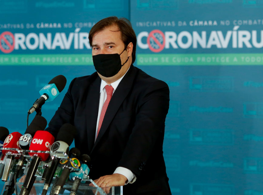 O presidente da Câmara, Rodrigo Maia (DEM-RJ), no Salão Negro do Congresso